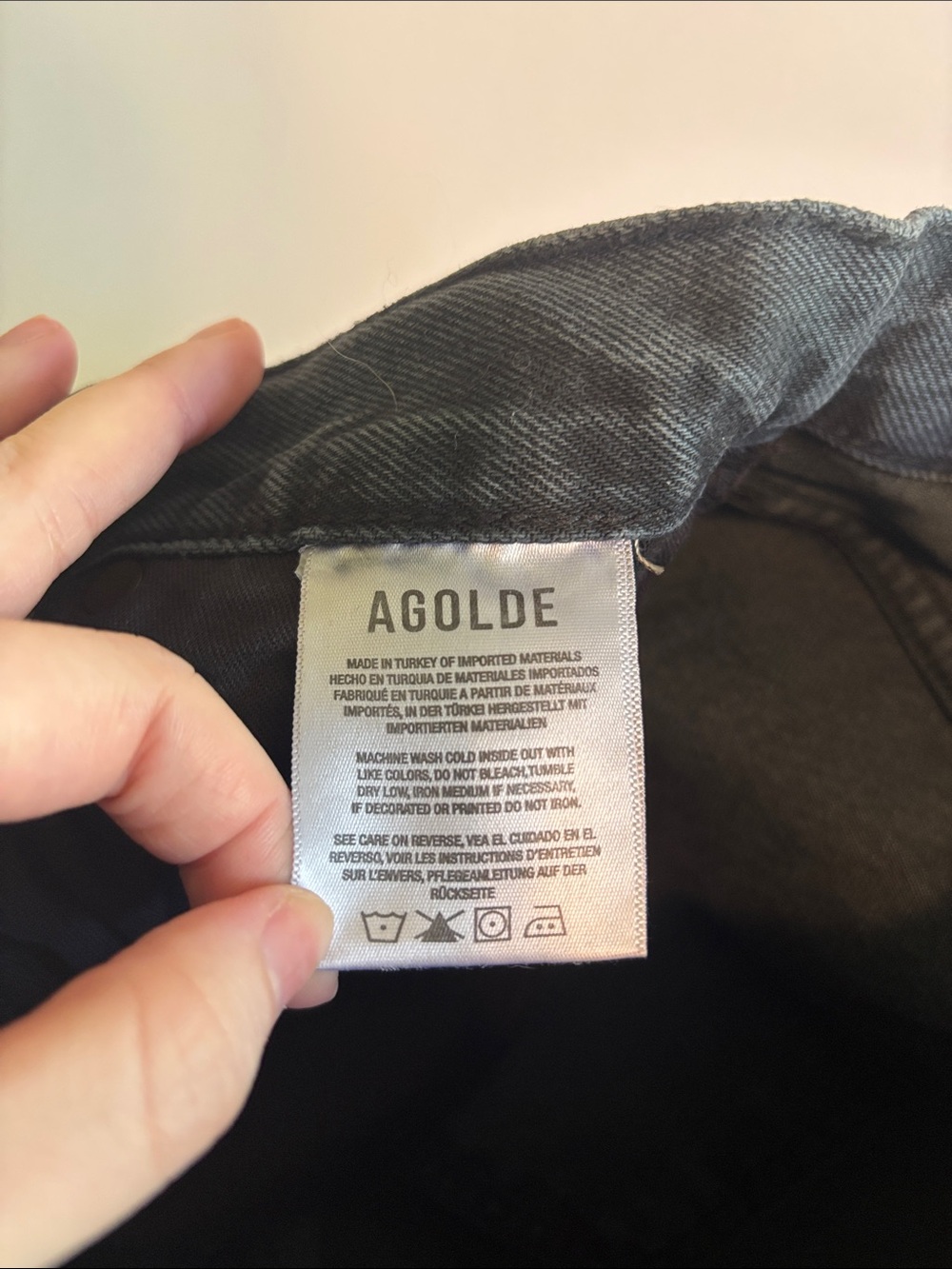 AGOLDE 90s Style Black Relaxed Straight Jeans in Vintage Black (Size 27) - Picture 5 of 6